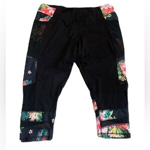 ACX Active Plus Size Floral Print Mesh Panel Capri Leggings 1X